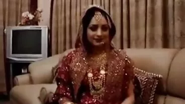 એબોની ટીન એલી સાથે fucked અને બીપી વીડીયો સેકસી ગુજરાતી તેને પ્રેમ કરે છે