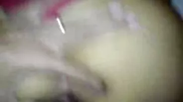 કિશોર થ્રીસમમાં વીડીયો સેકસી બીપી dped અને sucks